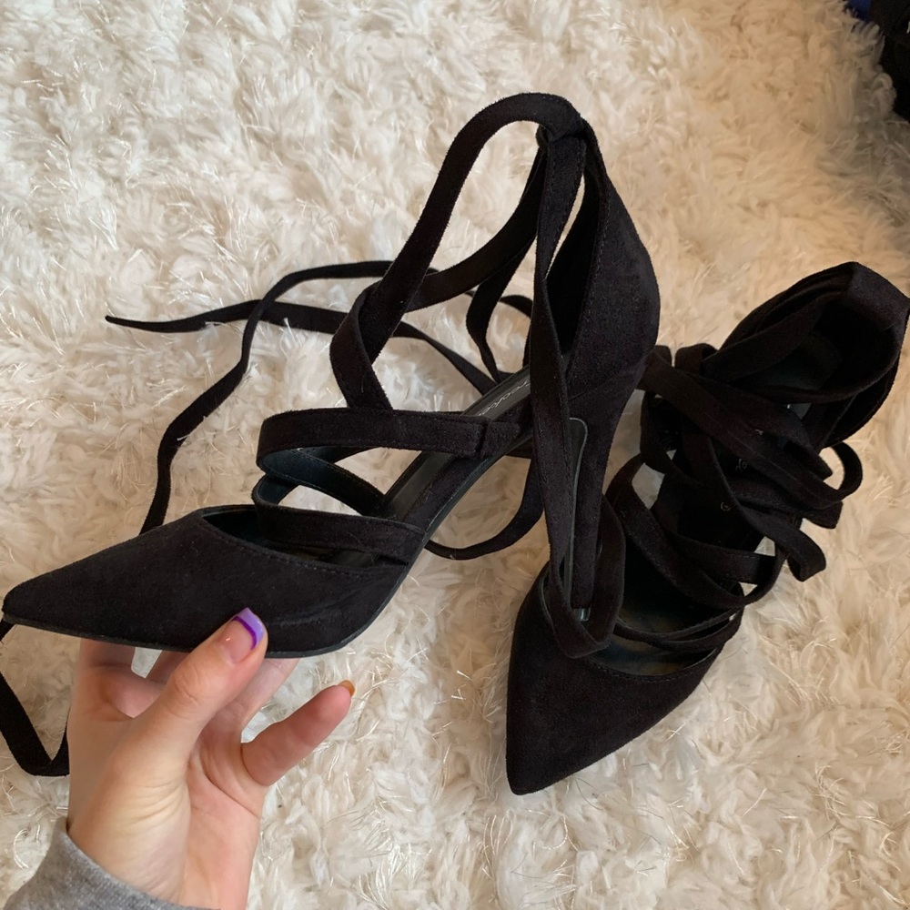 Black lace up heels - Picture 5 of 5
